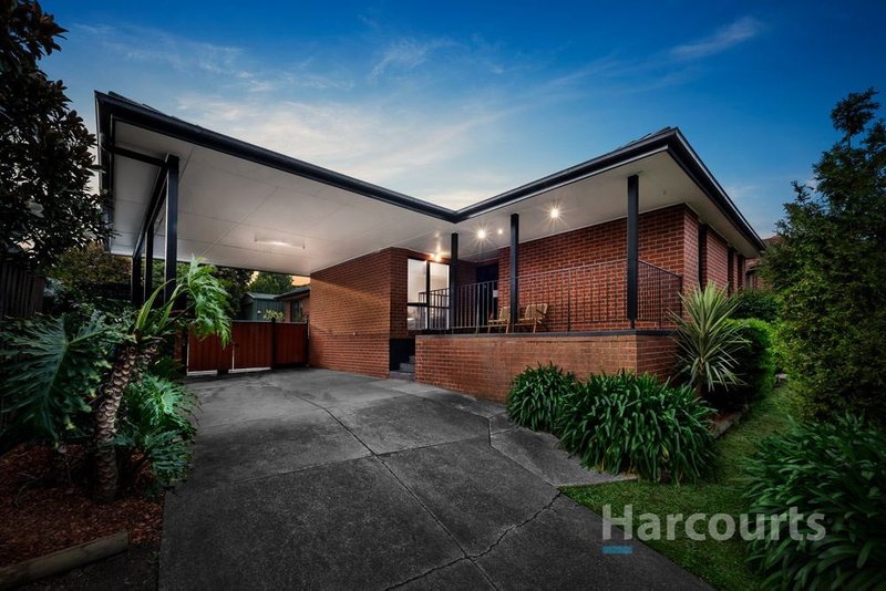 11 Hamsterley Square, Wantirna VIC 3152