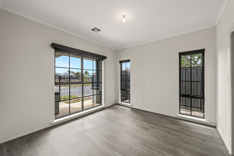 Photo - 11 Hardy Street, Rosewater SA 5013 - Image 5