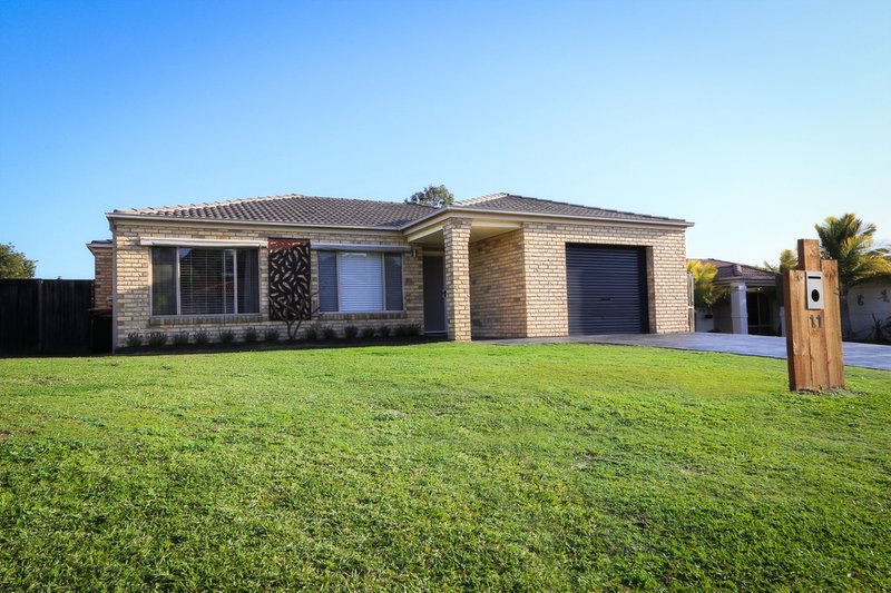 11 Harold Close, Bateau Bay NSW 2261