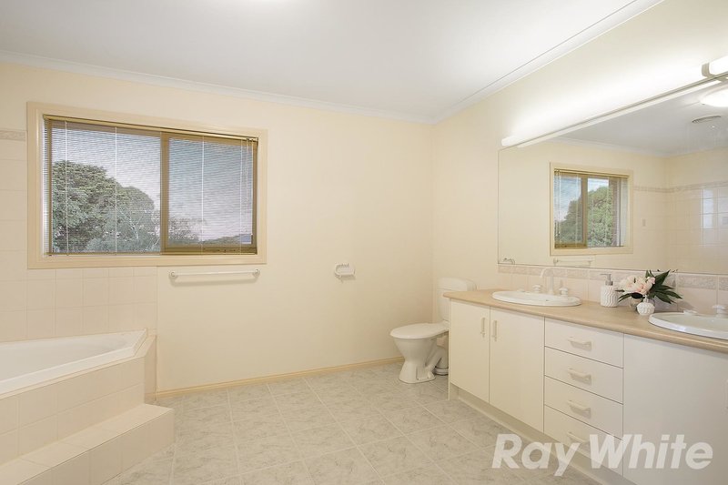 Photo - 11 Harpley Street, Cheltenham VIC 3192 - Image 15