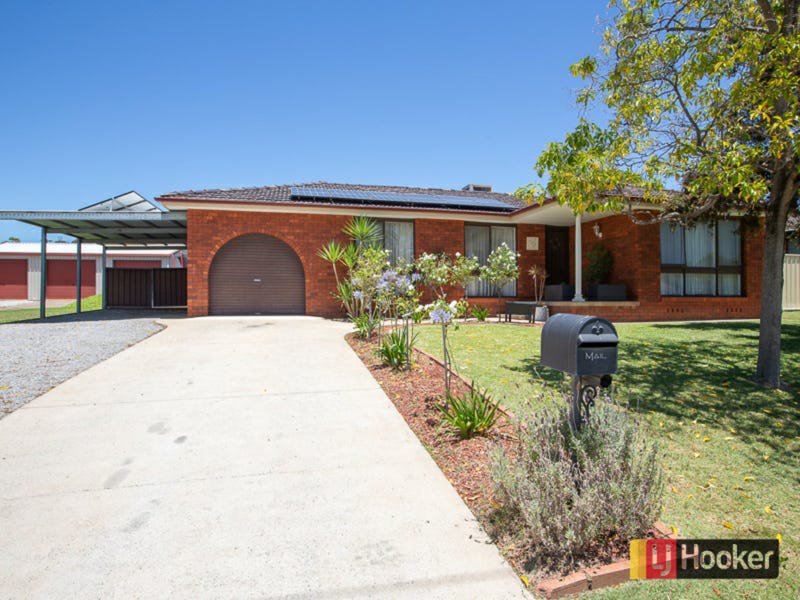 11 Harrier Parade, Calala NSW 2340