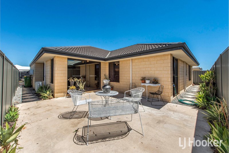 Photo - 11 Harvey Crescent, South Yunderup WA 6208 - Image 18