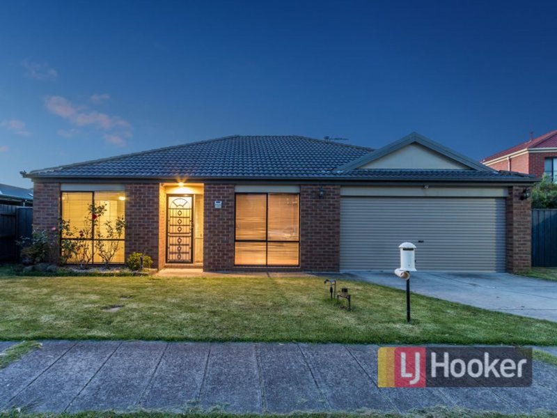 11 Hasluck Crescent, Lynbrook VIC 3975