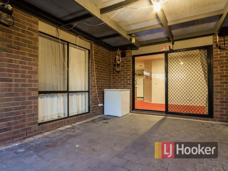 Photo - 11 Hasluck Crescent, Lynbrook VIC 3975 - Image 14