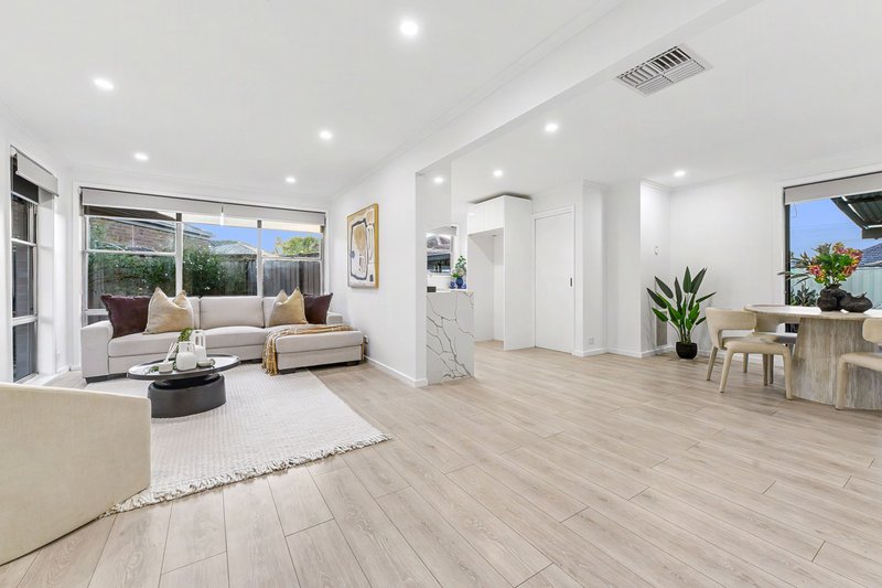 Photo - 11 Hatfield Court, Keysborough VIC 3173 - Image 1