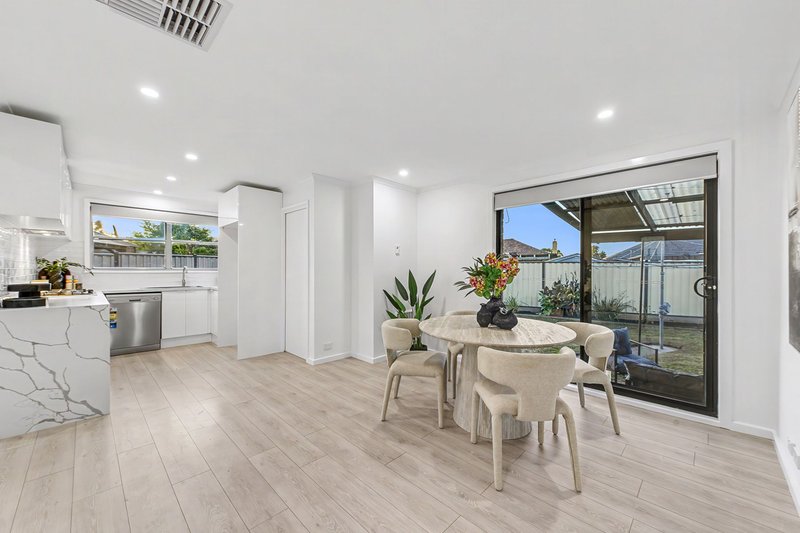 Photo - 11 Hatfield Court, Keysborough VIC 3173 - Image 8