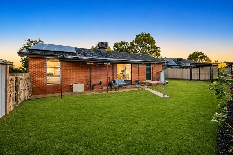 Photo - 11 Hatfield Court, Keysborough VIC 3173 - Image 16