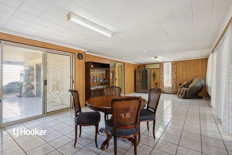 Photo - 11 Hatherleigh Road, Parafield Gardens SA 5107 - Image 7