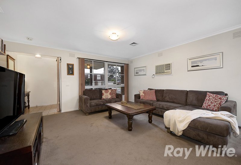 Photo - 11 Haverbrack Drive, Mulgrave VIC 3170 - Image 8