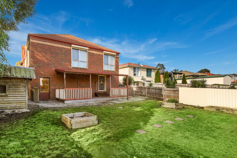 Photo - 11 Hawkes Drive, Mill Park VIC 3082 - Image 9