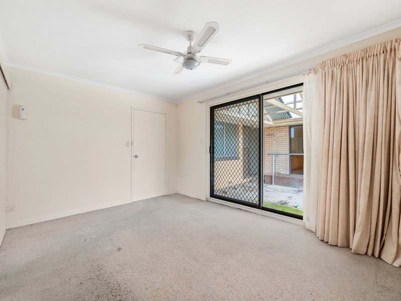 Photo - 11 Hawkesbury Way, West Lakes Shore SA 5020 - Image 6