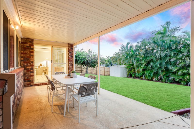 Photo - 11 Hawkhurst Court, Murrumba Downs QLD 4503 - Image 8