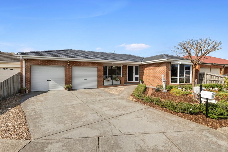 11 Hayes Court, Lovely Banks VIC 3213