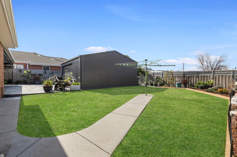 Photo - 11 Hayes Court, Lovely Banks VIC 3213 - Image 11