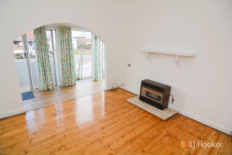 Photo - 11 Hayley Street, Lithgow NSW 2790 - Image 5