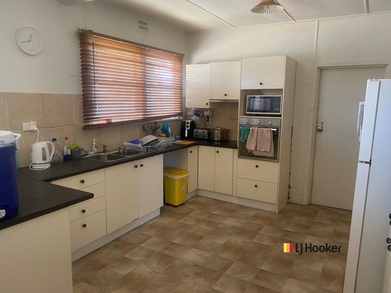 Photo - 11 Haylock Street, Tullamore NSW 2874 - Image 3