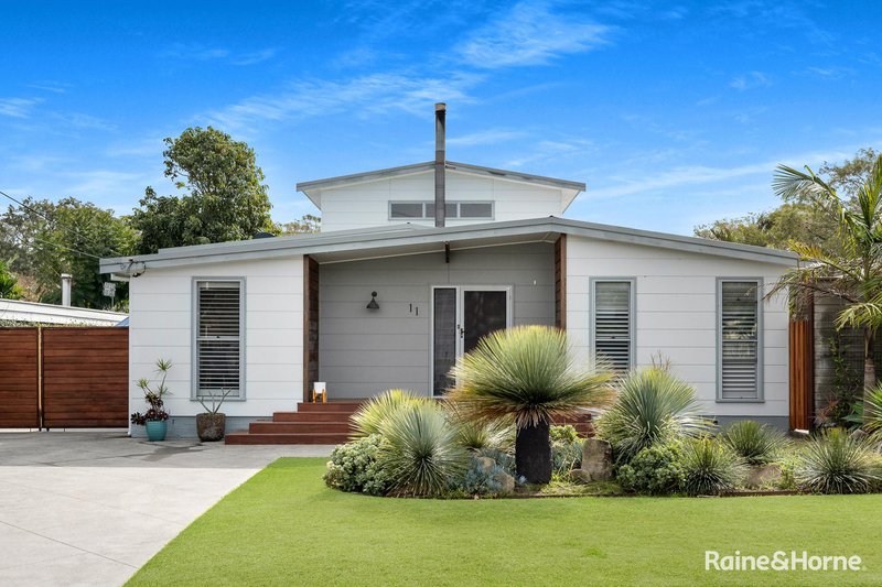 11 Heard Avenue, Shoalhaven Heads NSW 2535