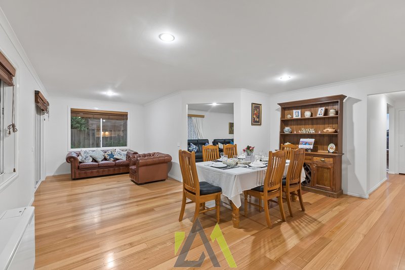 Photo - 11 Heath Mews, Langwarrin VIC 3910 - Image 5