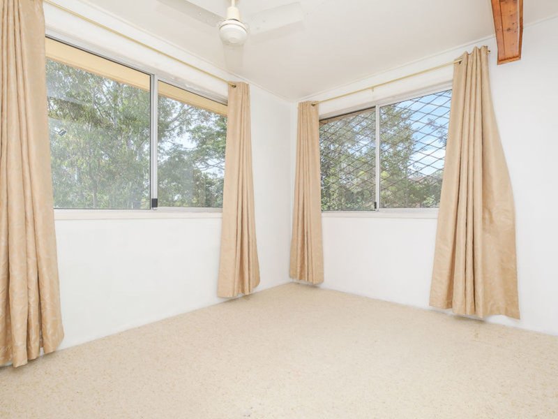 Photo - 11 Heather Street, Southside QLD 4570 - Image 12