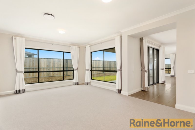 Photo - 11 Hector Court, Kellyville NSW 2155 - Image 8