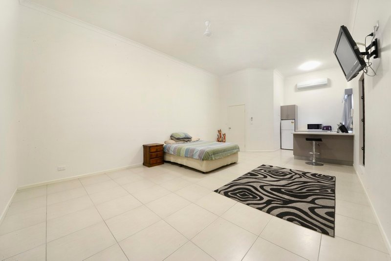 Photo - 11 Henderson Street, Cannonvale QLD 4802 - Image 19