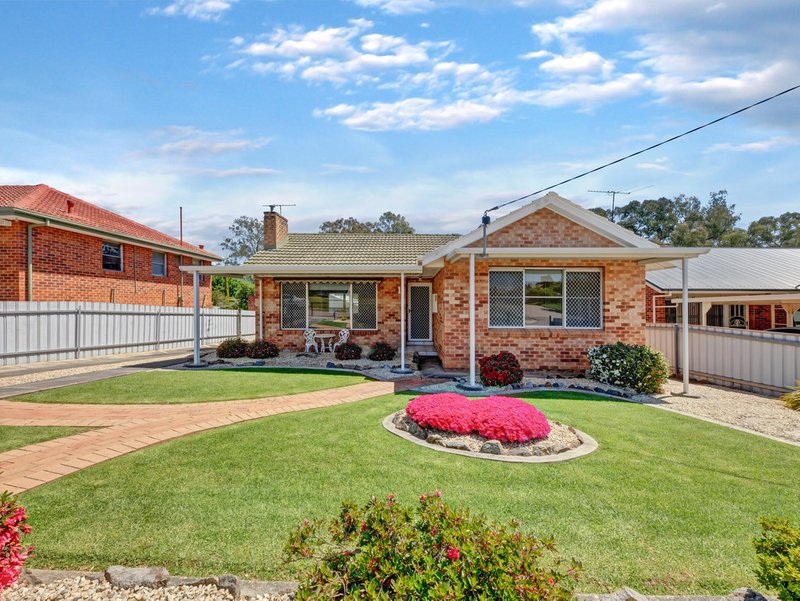 Photo - 11 Hereford Street, Wodonga VIC 3690 - Image 1