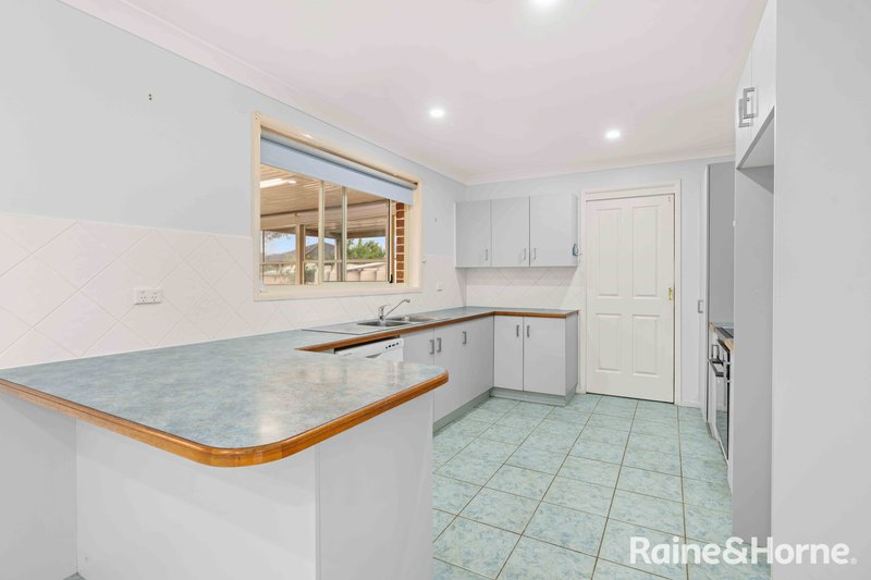 Photo - 11 Hermes Crescent, Worrigee NSW 2540 - Image 3