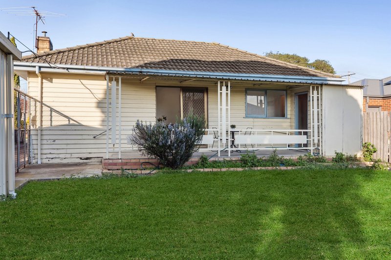 Photo - 11 Heron Avenue, Sunshine North VIC 3020 - Image 19