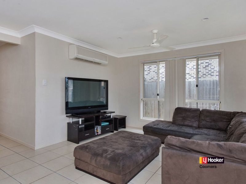 Photo - 11 Heron Close, Coomera QLD 4209 - Image 3