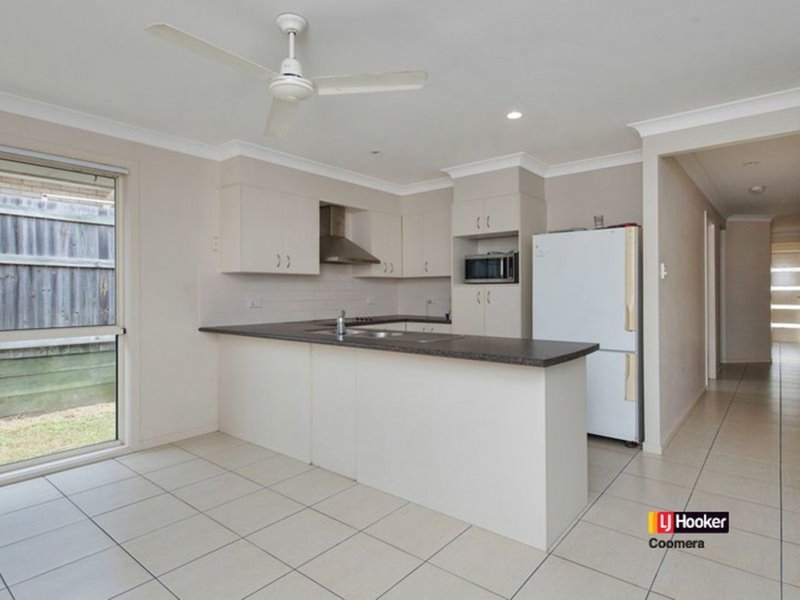 Photo - 11 Heron Close, Coomera QLD 4209 - Image 4