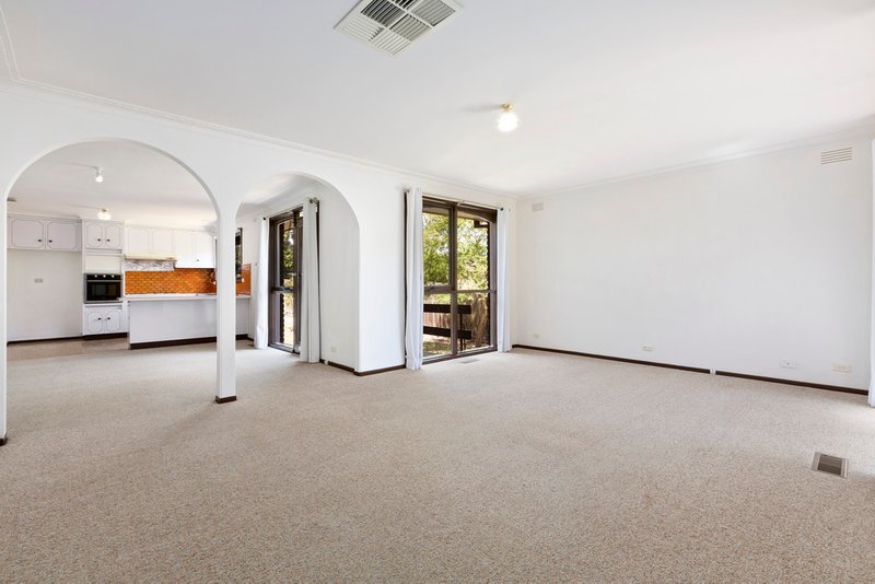 Photo - 11 Hertford Road, Doncaster East VIC 3109 - Image 6