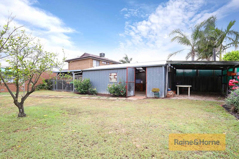 Photo - 11 Hewson Street, Melton VIC 3337 - Image 10