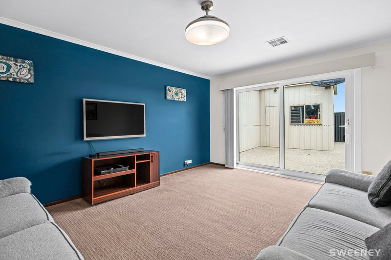 Photo - 11 Hibiscus Court , Altona Meadows VIC 3028 - Image 7