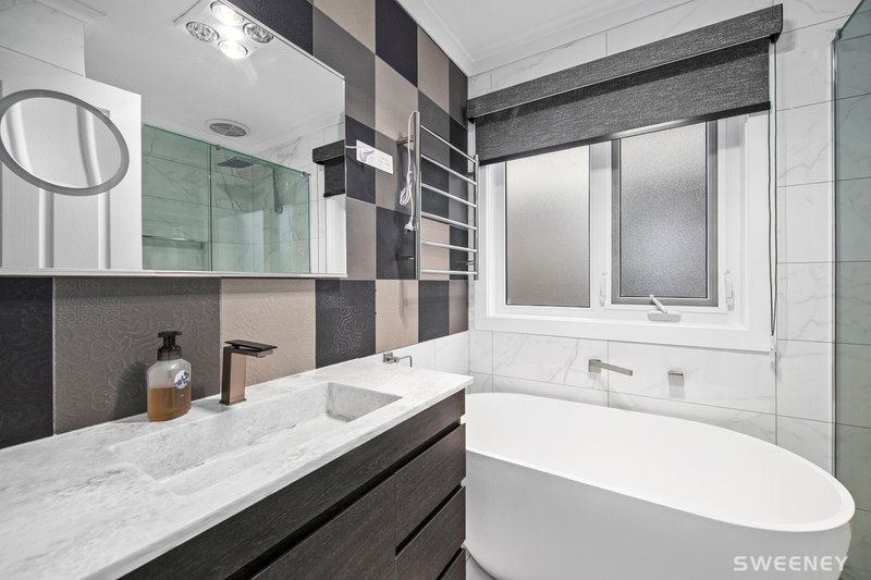 Photo - 11 Hibiscus Court , Altona Meadows VIC 3028 - Image 9