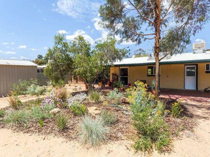 Photo - 11 Hibiscus Street, Alice Springs NT 0870 - Image 23