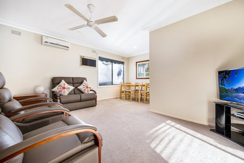 Photo - 11 Highfield Avenue, Mulgrave VIC 3170 - Image 2