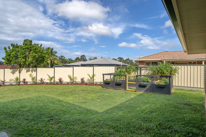 Photo - 11 Highgrove Court, Kurwongbah QLD 4503 - Image 16