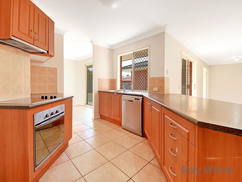 Photo - 11 Highgrove Court, Kurwongbah QLD 4503 - Image 4