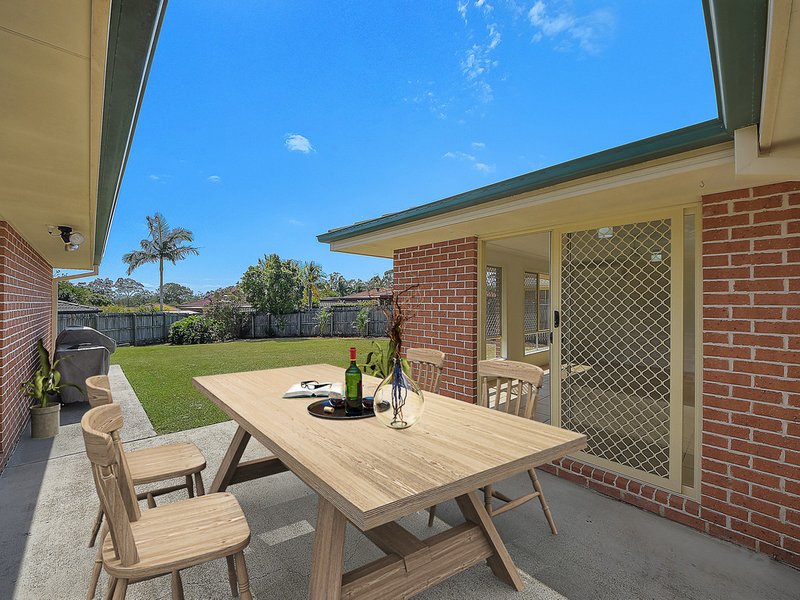 Photo - 11 Highgrove Court, Kurwongbah QLD 4503 - Image 7