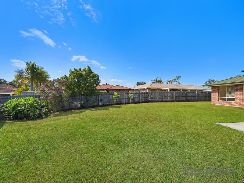 Photo - 11 Highgrove Court, Kurwongbah QLD 4503 - Image 12