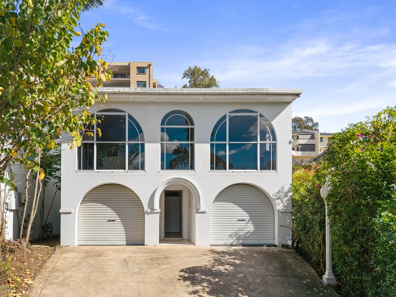 Photo - 11 Highview Terrace, St Lucia QLD 4067 - Image 1