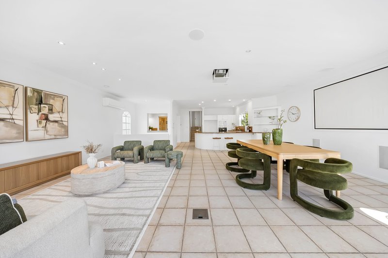 Photo - 11 Highview Terrace, St Lucia QLD 4067 - Image 2