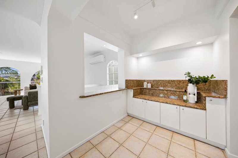 Photo - 11 Highview Terrace, St Lucia QLD 4067 - Image 10