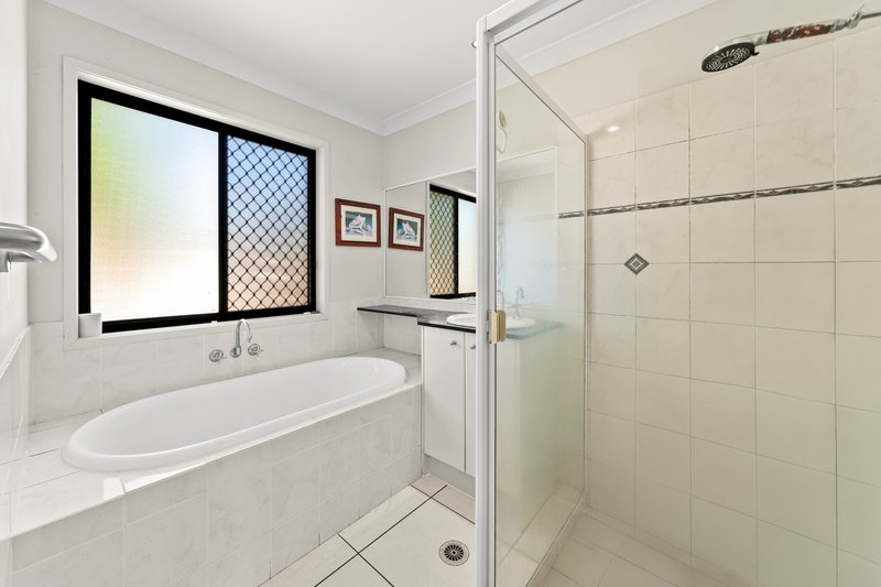 Photo - 11 Hilas Circuit, Sunnybank Hills QLD 4109 - Image 14