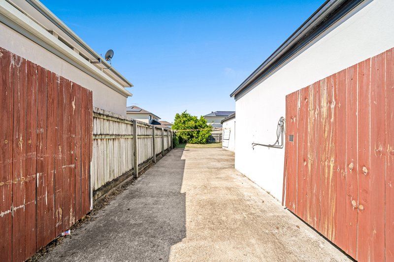 Photo - 11 Hilas Circuit, Sunnybank Hills QLD 4109 - Image 20