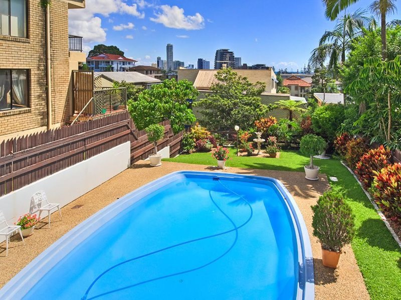 Photo - 1/1 Hill Ave , Burleigh Heads QLD 4220 - Image 14