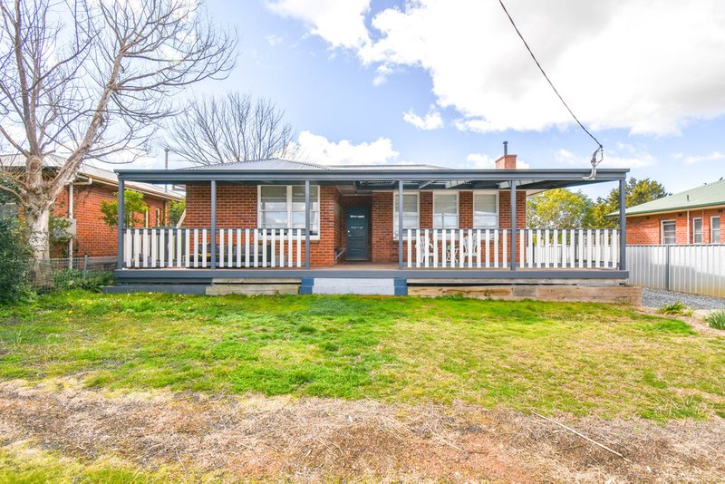 11 Hill Street, West Bathurst NSW 2795