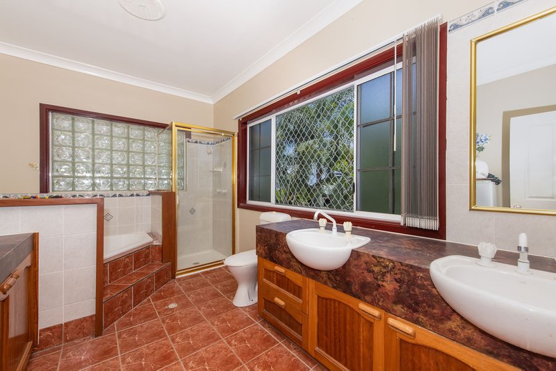 Photo - 11 Hillgrove Court, Bushland Beach QLD 4818 - Image 9