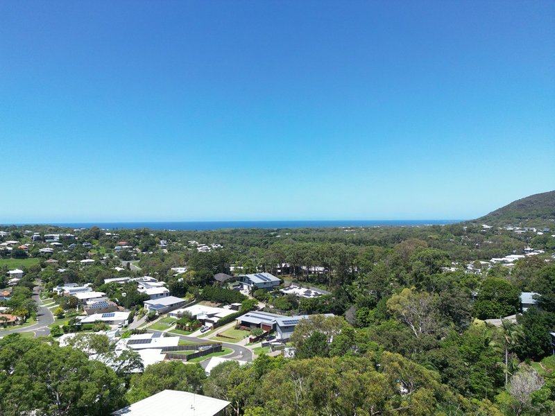 Photo - 11 Hilltop Crescent, Coolum Beach QLD 4573 - Image 9