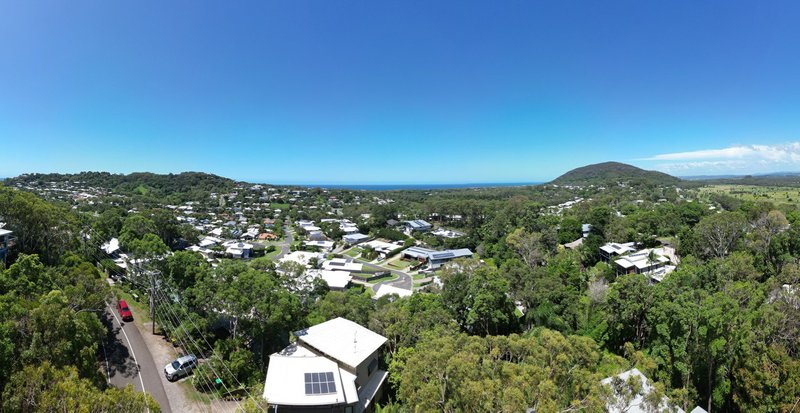 Photo - 11 Hilltop Crescent, Coolum Beach QLD 4573 - Image 12